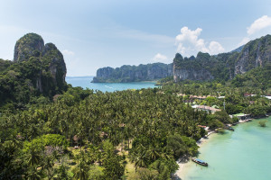 Stunning Thailand Rainforest & Beach Getaway